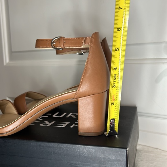 New! Naturalizer Vera Sandal English Tea - Picture 6 of 15